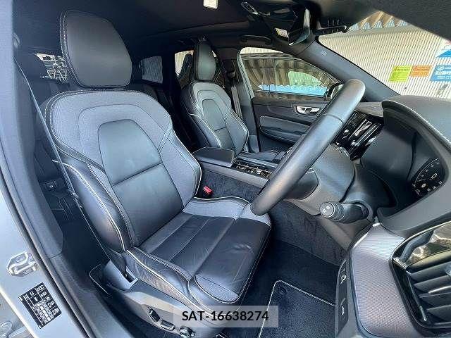 Volvo XC60 2021-06 8247097-10