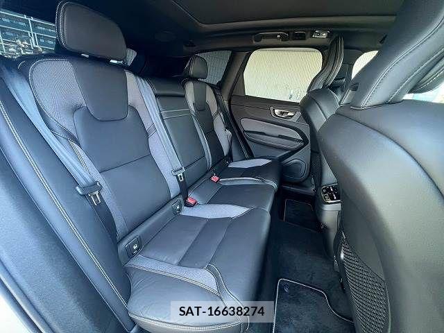 Volvo XC60 2021-06 8247097-11