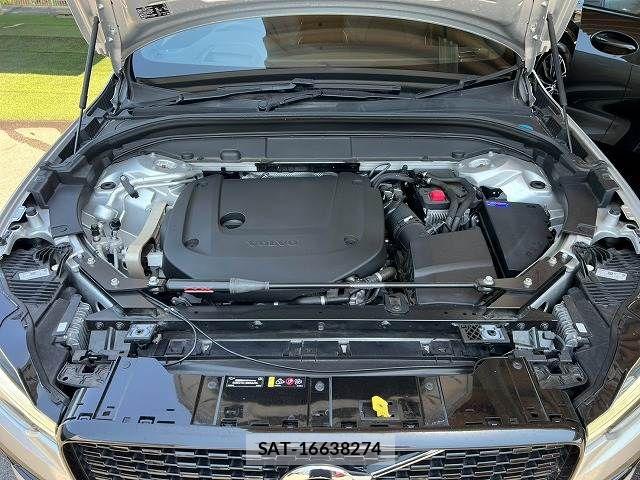 Volvo XC60 2021-06 8247097-13