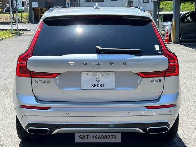 Volvo XC60 2021-06 8247097-15