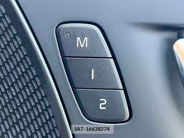 Volvo XC60 2021-06 8247097-7