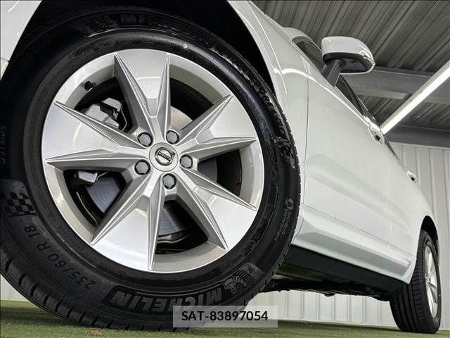 Volvo XC60 2024-10 8247096-18
