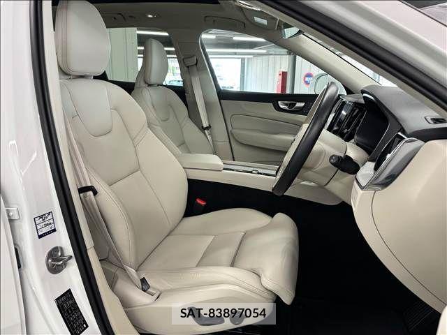 Volvo XC60 2024-10 8247096-6