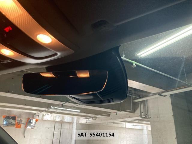 Volvo XC60 2016-06 8247098-19