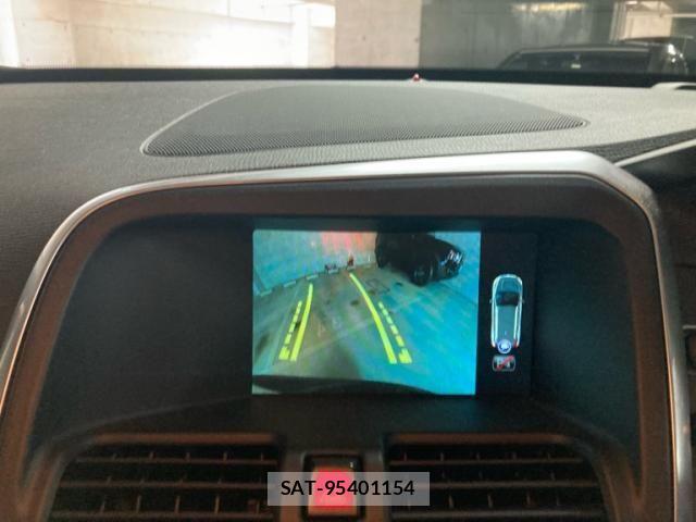 Volvo XC60 2016-06 8247098-21