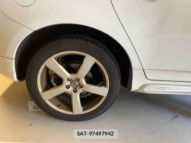 Volvo XC60 2013-09 8317919-17