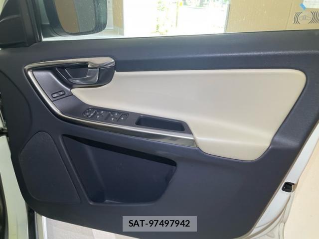 Volvo XC60 2013-09 8317919-3