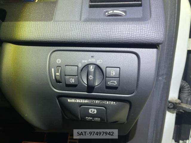 Volvo XC60 2013-09 8317919-4