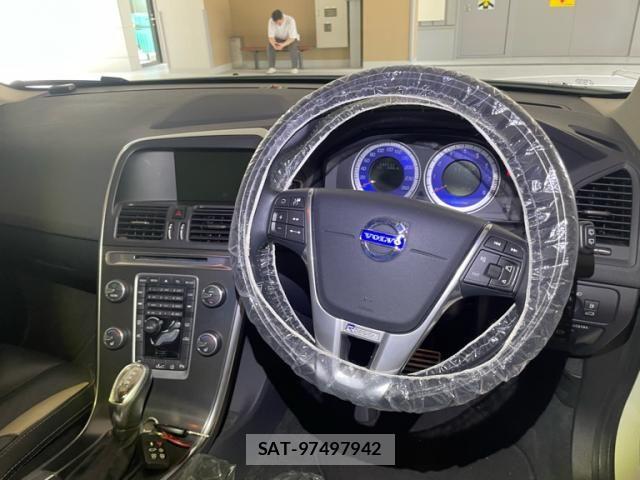 Volvo XC60 2013-09 8317919-5
