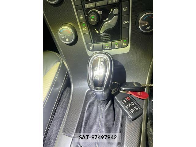 Volvo XC60 2013-09 8317919-8