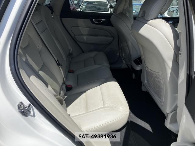 Volvo XC60 2020-06 8317917-11