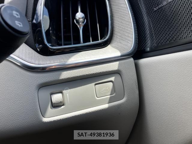 Volvo XC60 2020-06 8317917-26