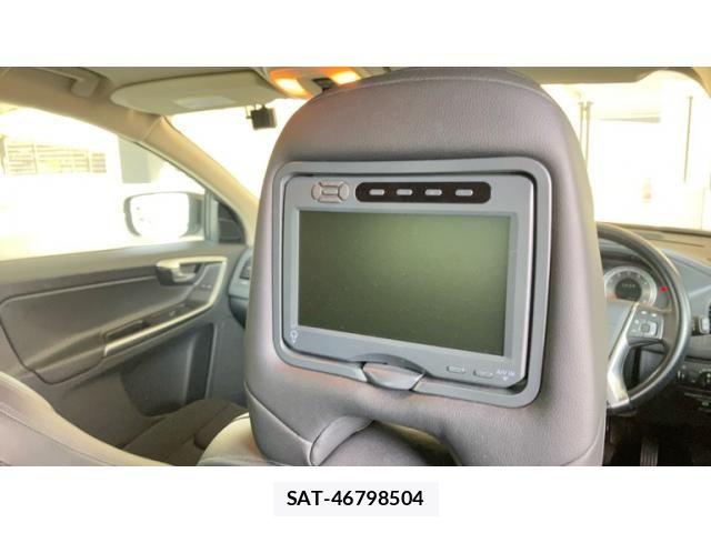 Volvo XC60 2012-10 8317920-13