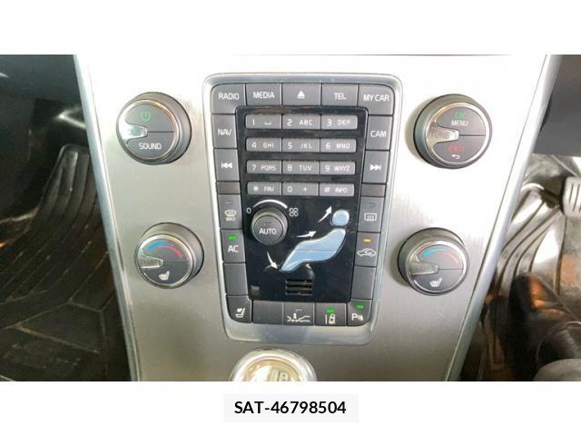 Volvo XC60 2012-10 8317920-20