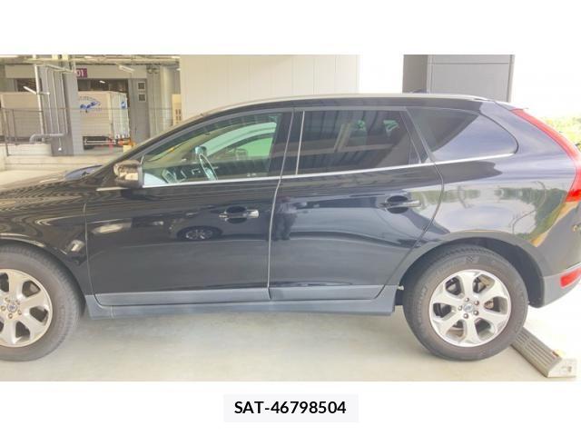 Volvo XC60 2012-10 8317920-4