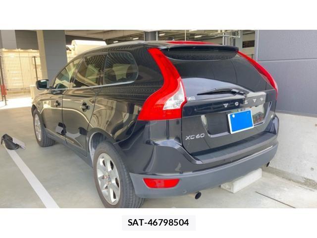 Volvo XC60 2012-10 8317920-7