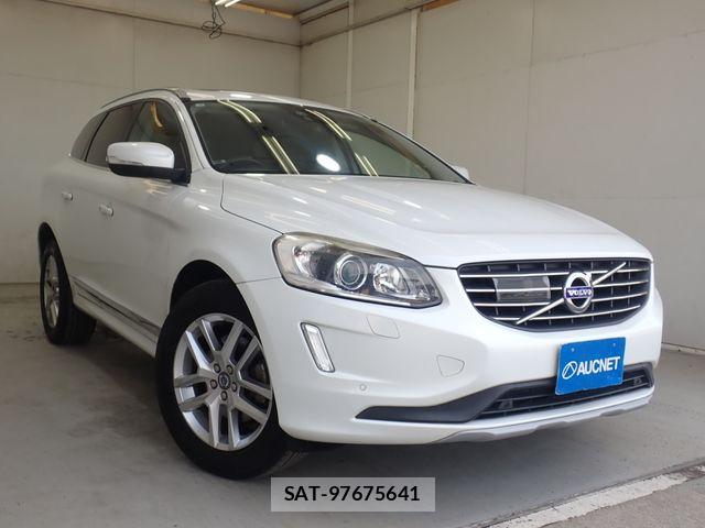 Volvo XC60 2017-04 8317915-0