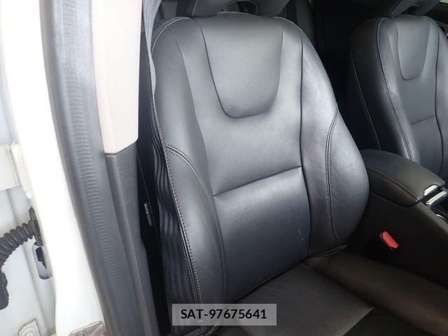 Volvo XC60 2017-04 8317915-22
