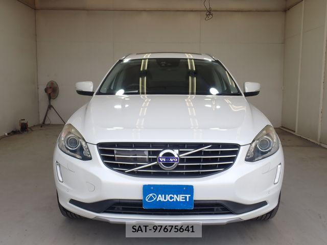 Volvo XC60 2017-04 8317915-5