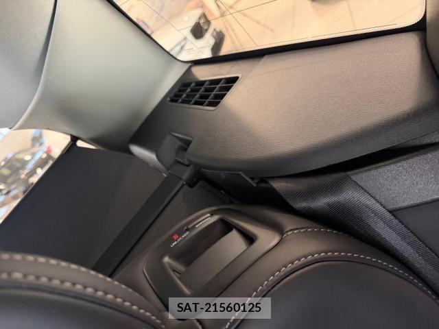 Volvo XC60 2024-08 8317914-17