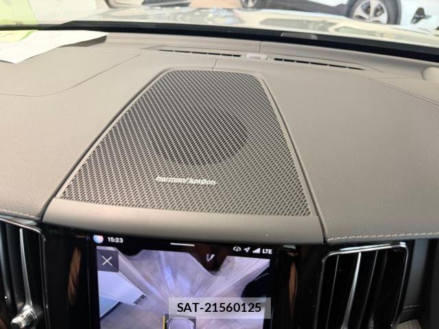 Volvo XC60 2024-08 8317914-23