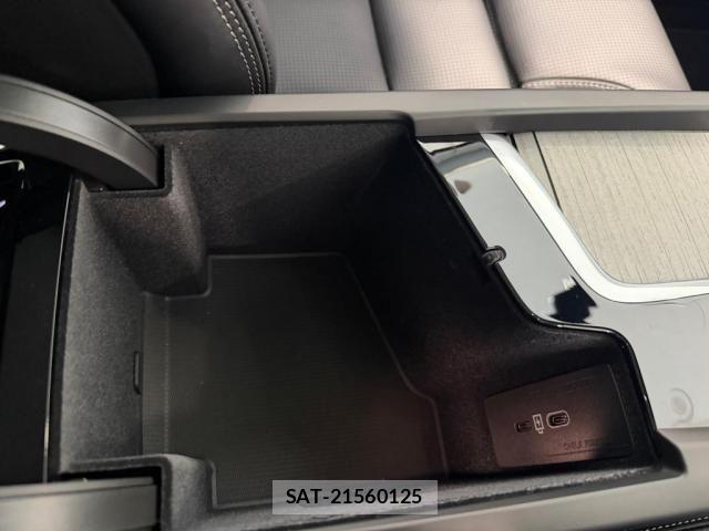 Volvo XC60 2024-08 8317914-27