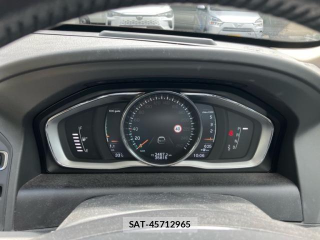 Volvo XC60 2017-09 8317918-11