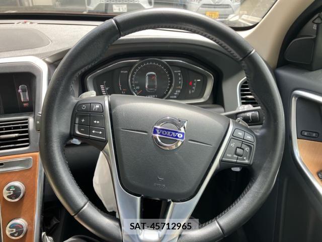 Volvo XC60 2017-09 8317918-6