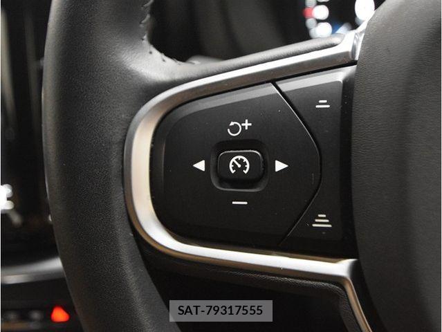 Volvo XC60 2019-05 8317916-18