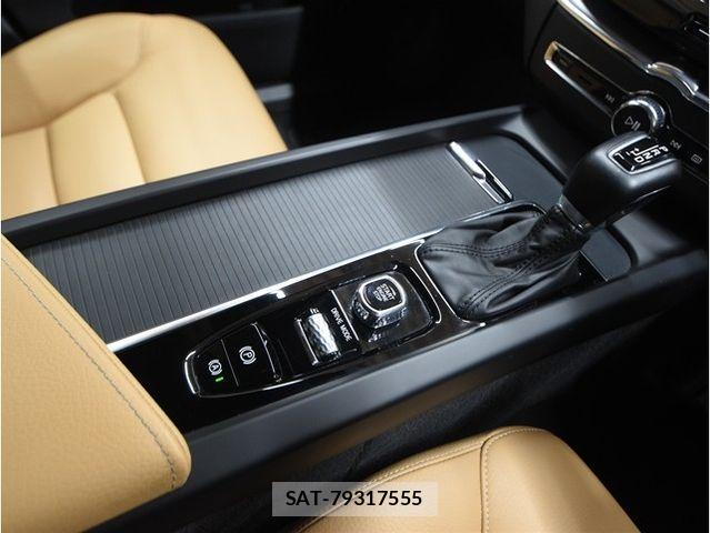 Volvo XC60 2019-05 8317916-25