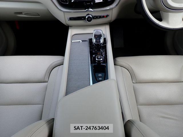 Volvo XC60 2024-02 8338408-19
