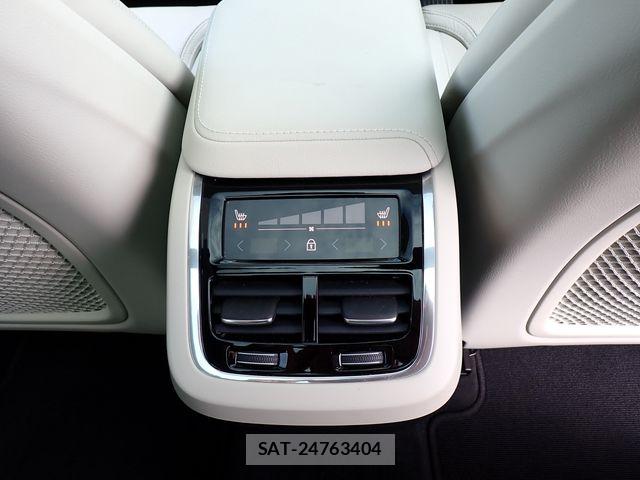 Volvo XC60 2024-02 8338408-25