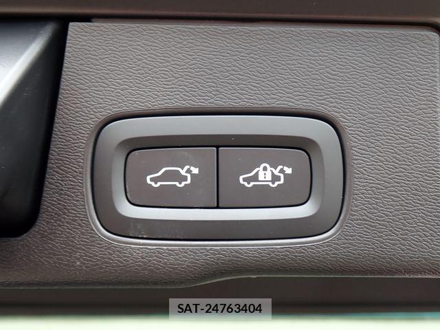 Volvo XC60 2024-02 8338408-28