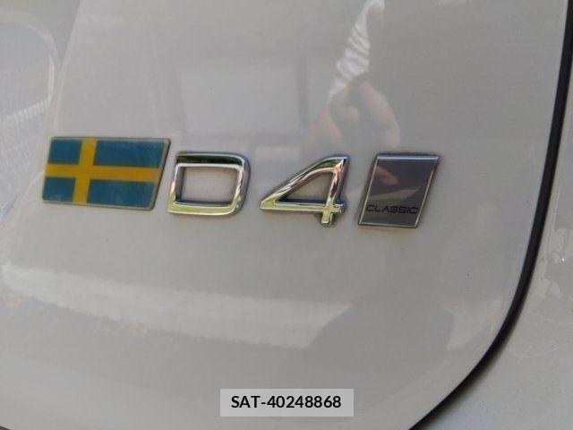 Volvo XC60 2017-03 8338414-2