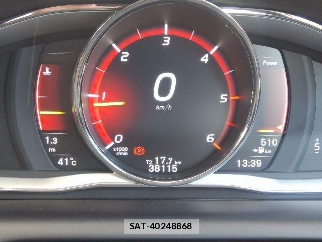 Volvo XC60 2017-03 8338414-3