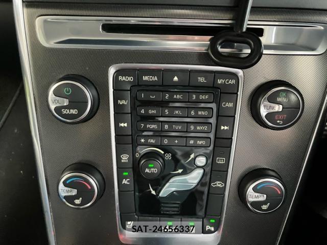 Volvo XC60 2013-08 8338416-11
