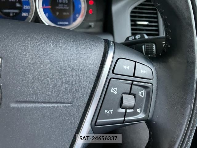 Volvo XC60 2013-08 8338416-13