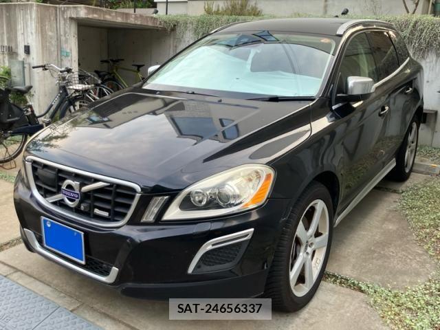 Volvo XC60 2013-08 8338416-1