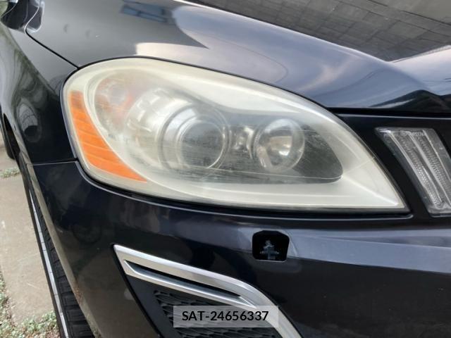 Volvo XC60 2013-08 8338416-8