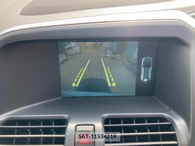Volvo XC60 2015-09 8338415-18