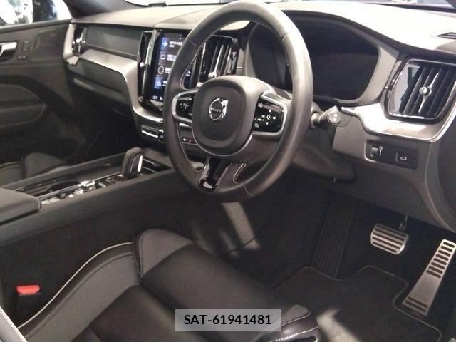 Volvo XC60 2021-09 8338409-16