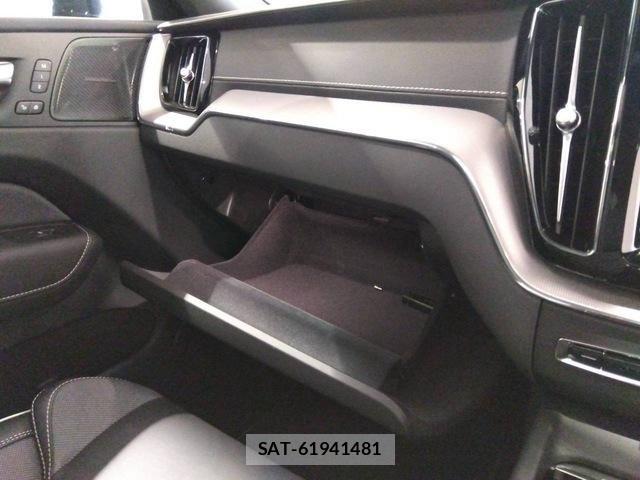 Volvo XC60 2021-09 8338409-17