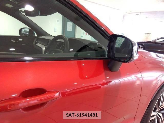Volvo XC60 2021-09 8338409-24