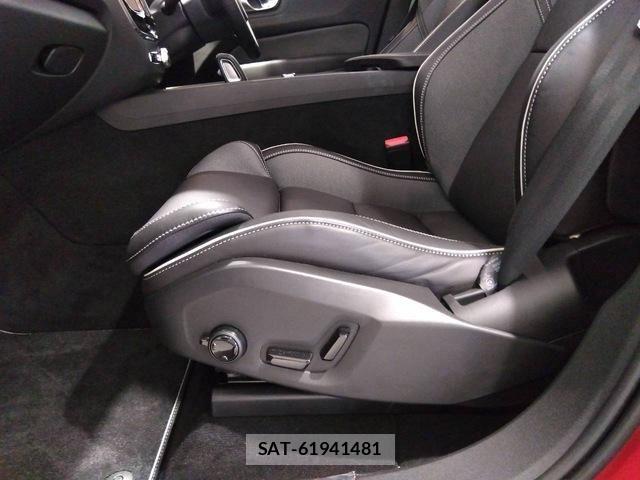 Volvo XC60 2021-09 8338409-25