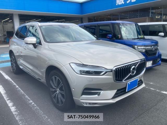 Volvo XC60 2019-02 8338413-0