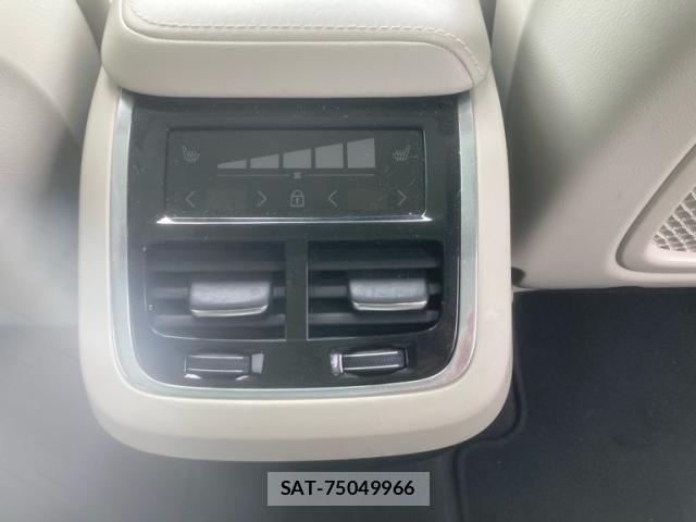 Volvo XC60 2019-02 8338413-14