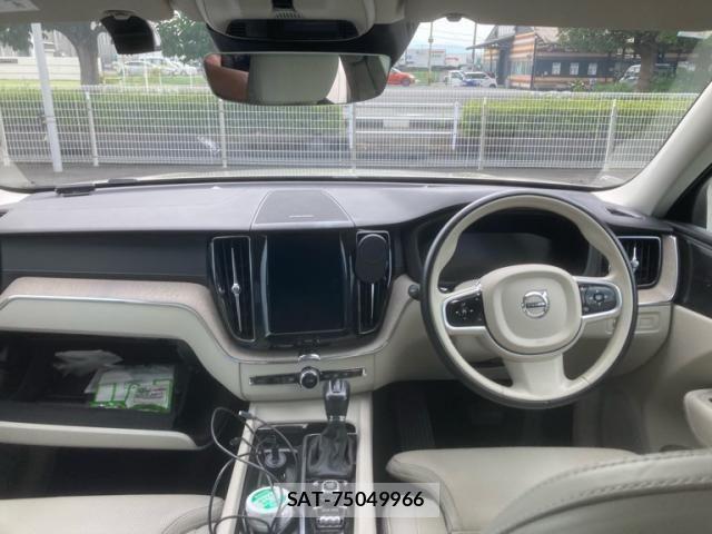 Volvo XC60 2019-02 8338413-16