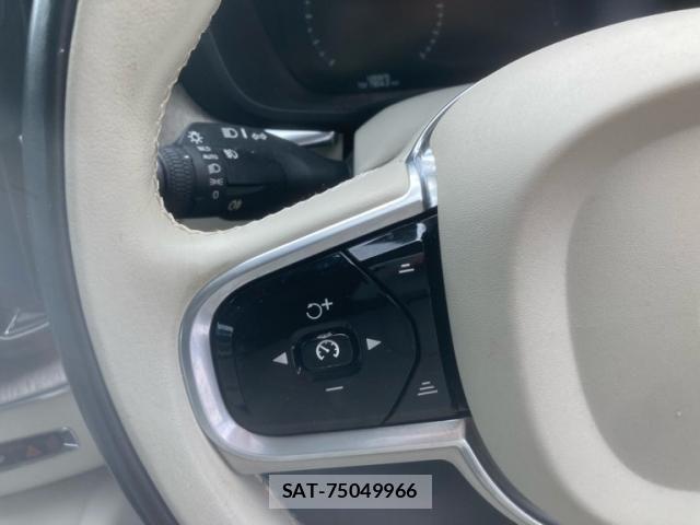 Volvo XC60 2019-02 8338413-24
