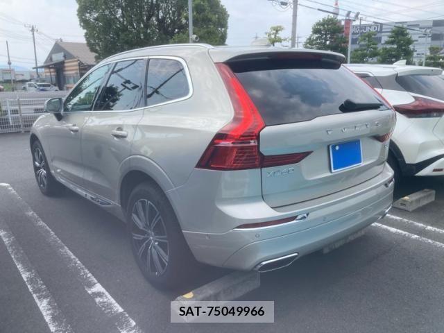 Volvo XC60 2019-02 8338413-4