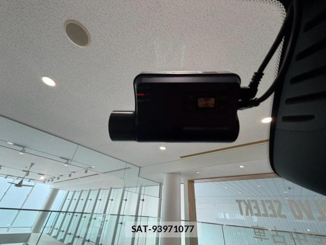 Volvo XC60 2022-09 8353782-14